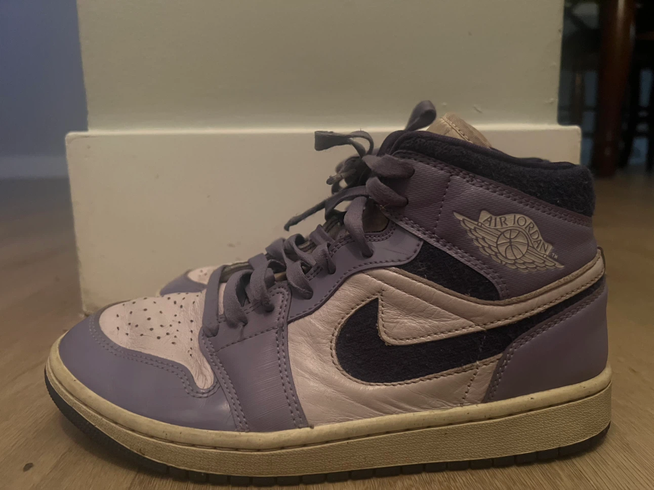 Air Jordan 1 Mid SE Chenille Sky J Light Purple Sneakers