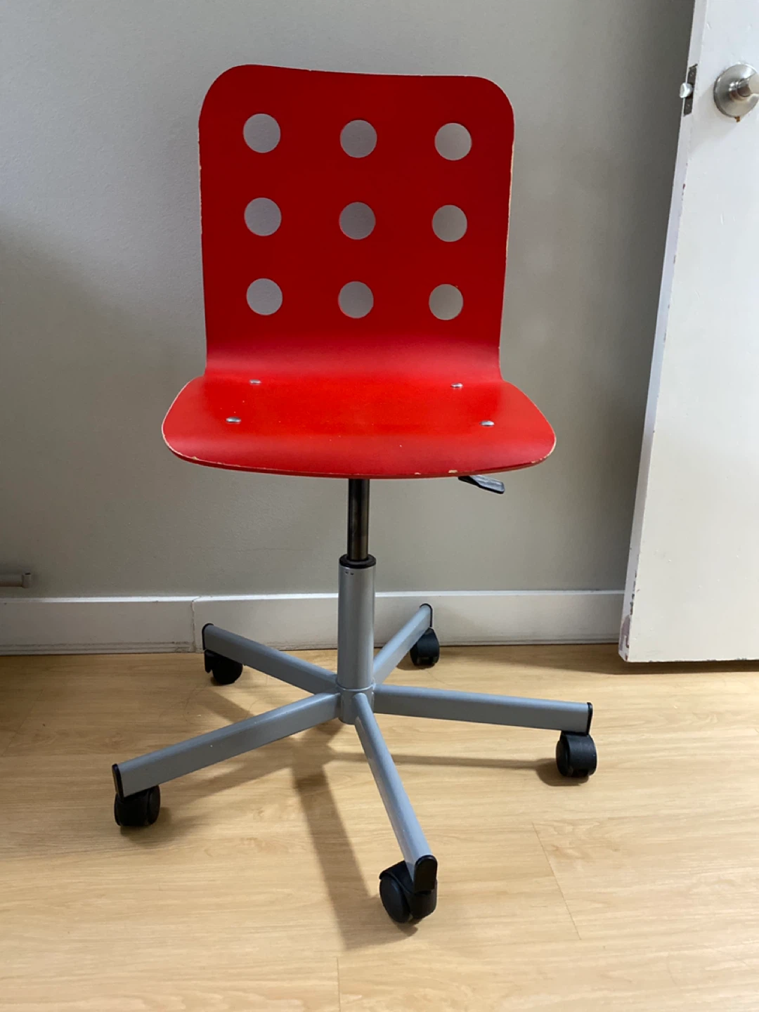 Red Swivel Office Chair