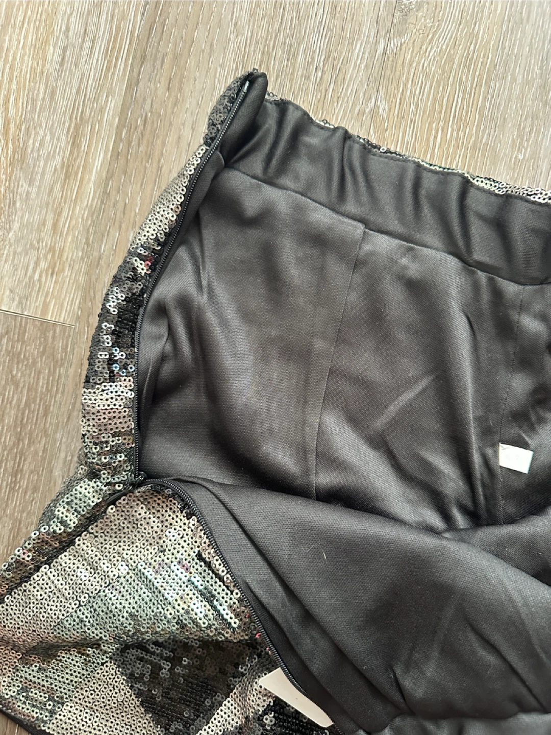NEW Sequin Shorts XS - photo 3