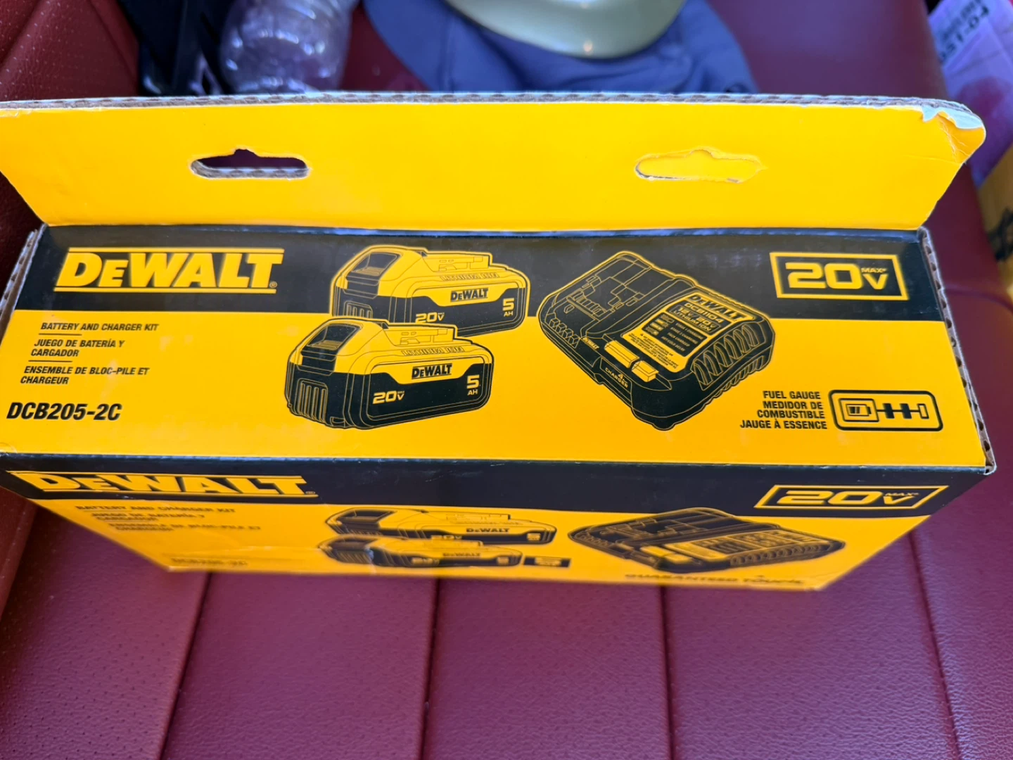 DEWALT 20V MAX Battery and Charger Kit - photo 2