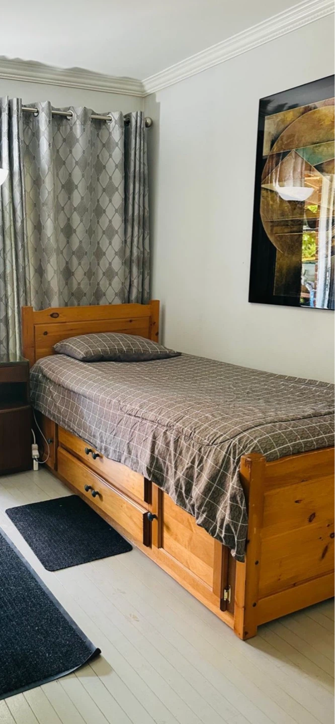 2 Wooden Single Beds - one with storage - photo 4