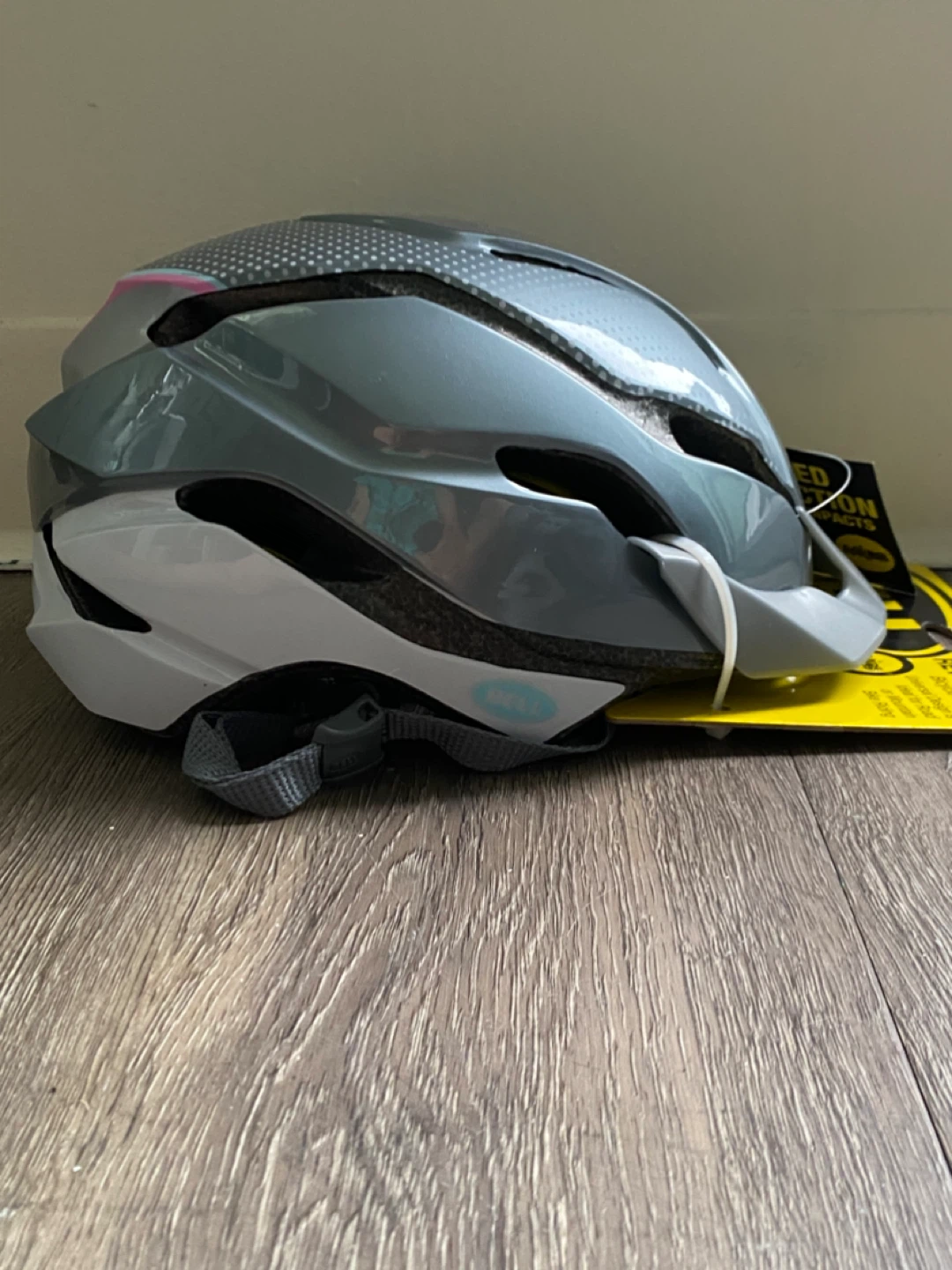 Bicycle helmet