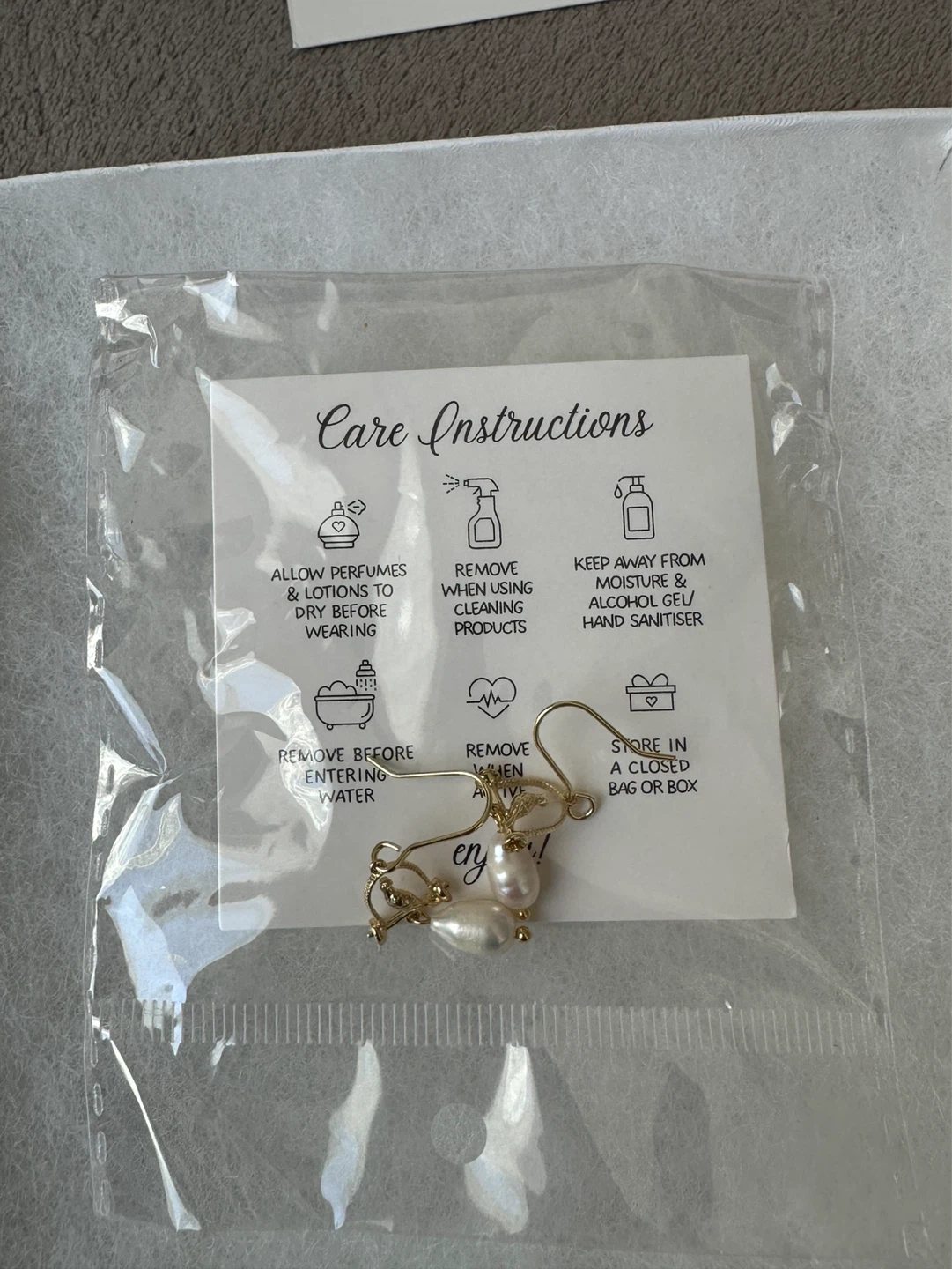 NEW Gold Bird & Pearl Dangle Earrings - photo 5