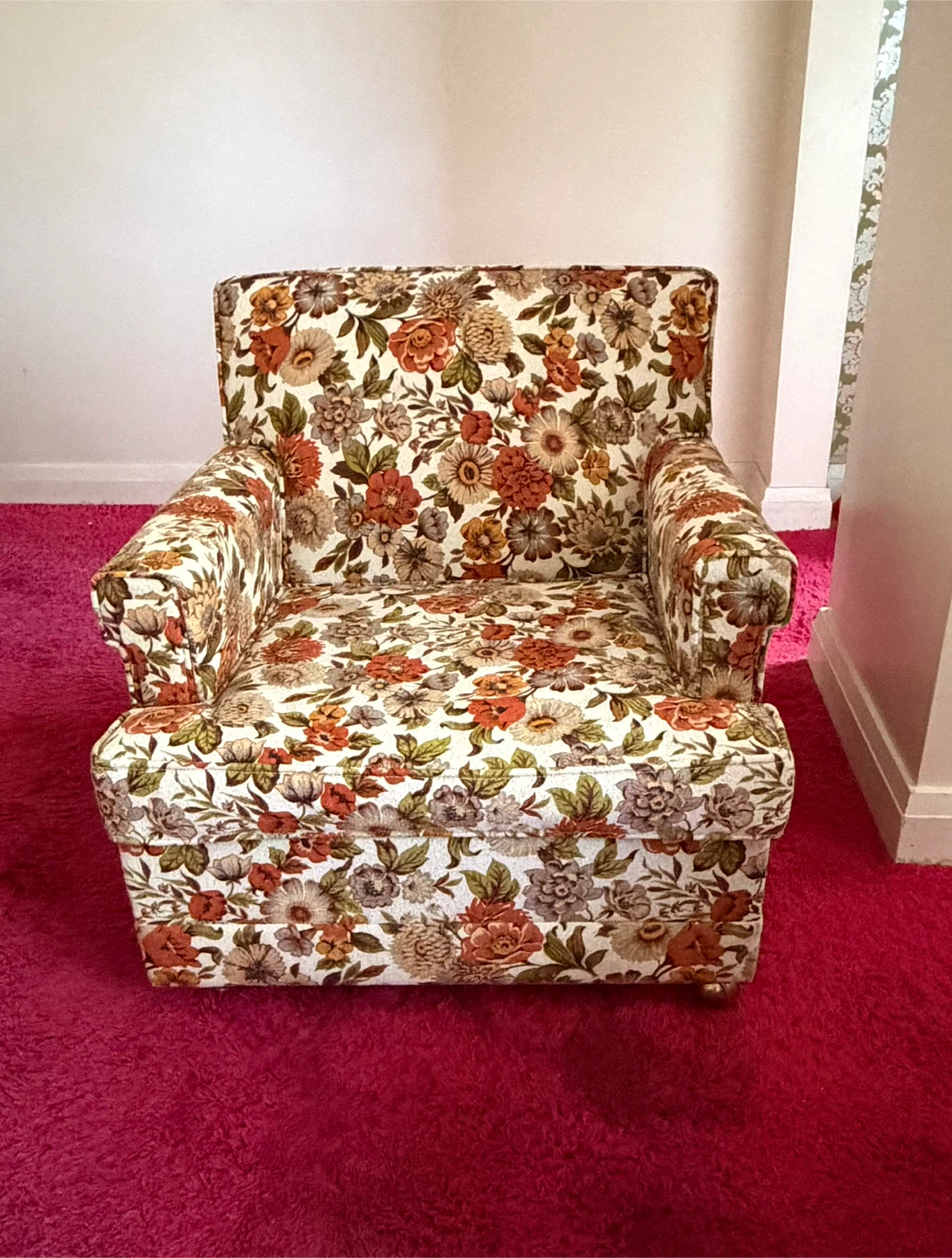Vintage Floral Sofa - photo 2