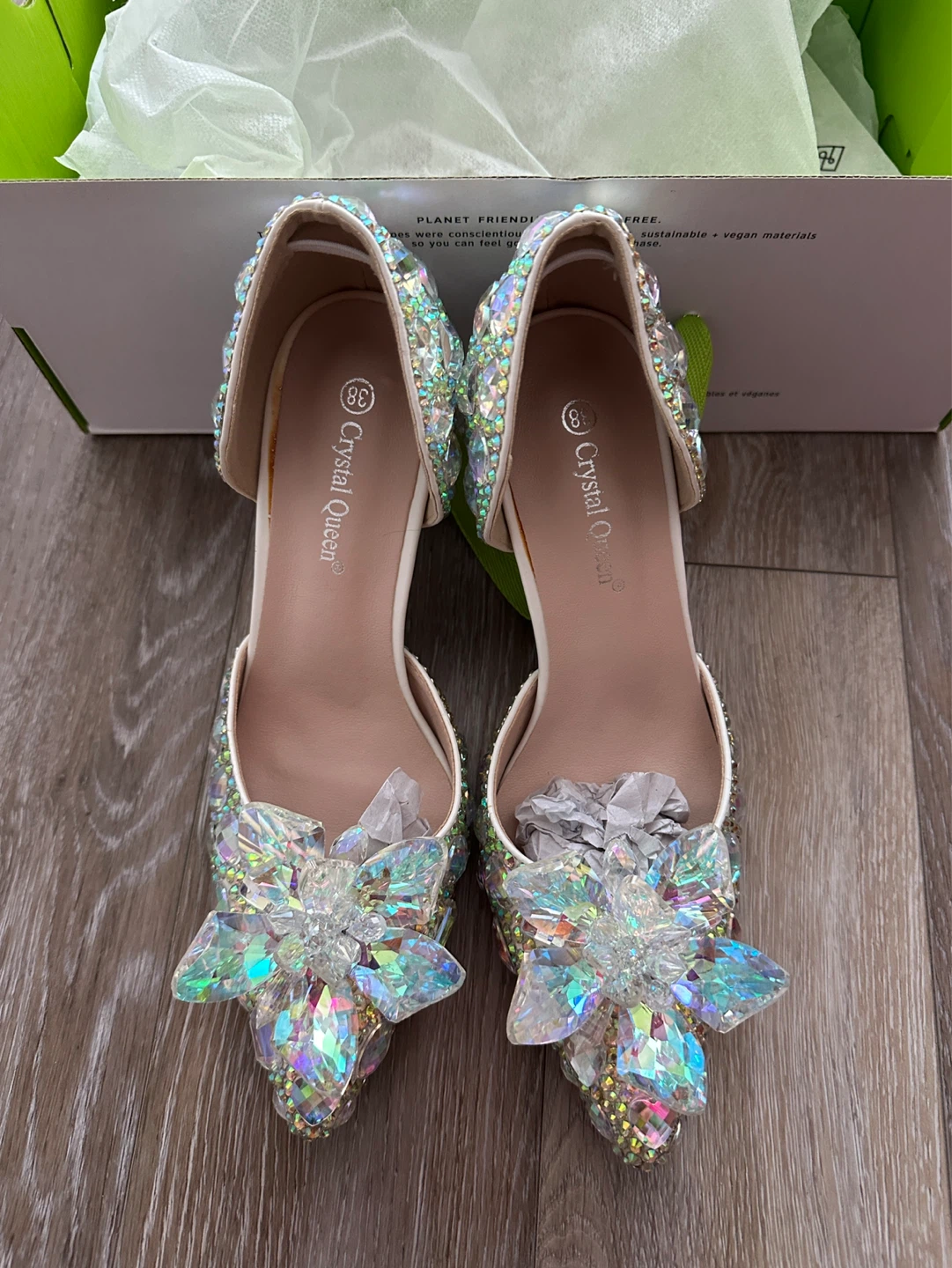 NEW Cinderella Crystal Queen Embellished Heels Size 38 - photo 2