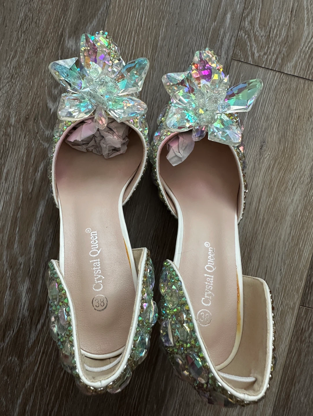 NEW Cinderella Crystal Queen Embellished Heels Size 38 - photo 5