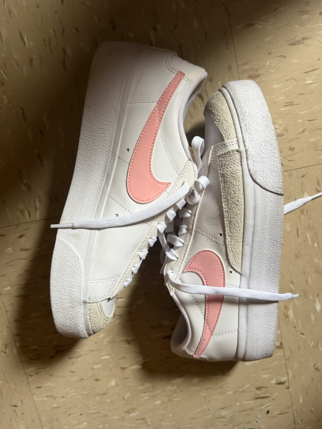 Nike Blazer Low white pink women's shoes - photo 3