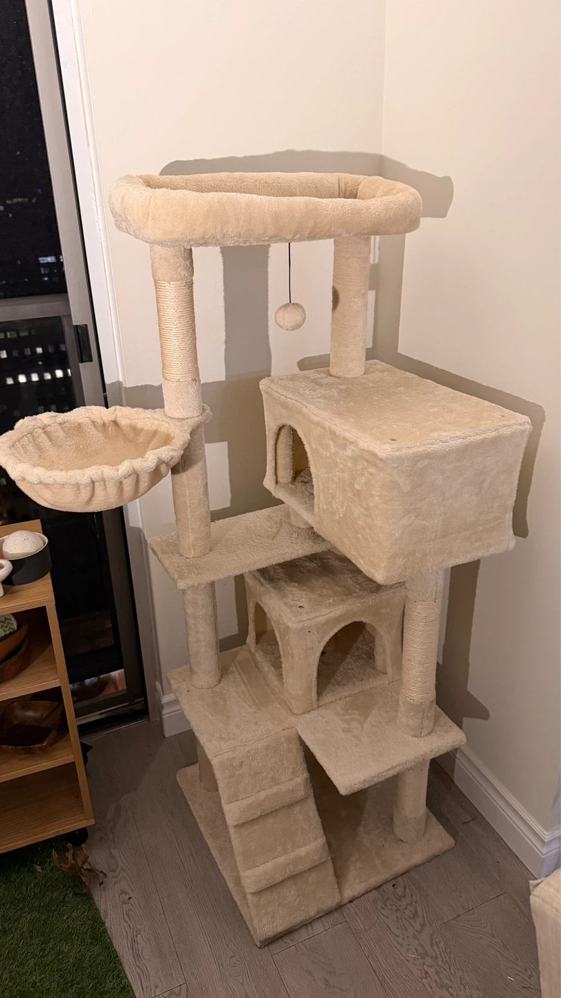 NEW🐱 Luxury Cat Condo/Tree House Seeking a Cat Tenant 🐱 - photo 5