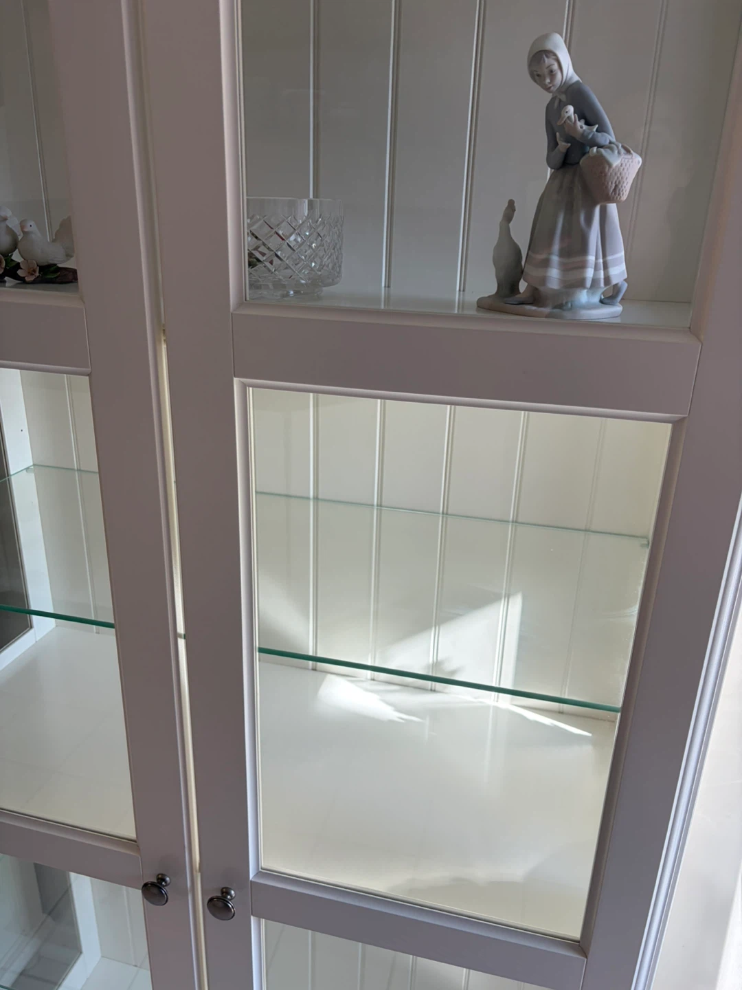 White Display Cabinet with Glass Doors - photo 2