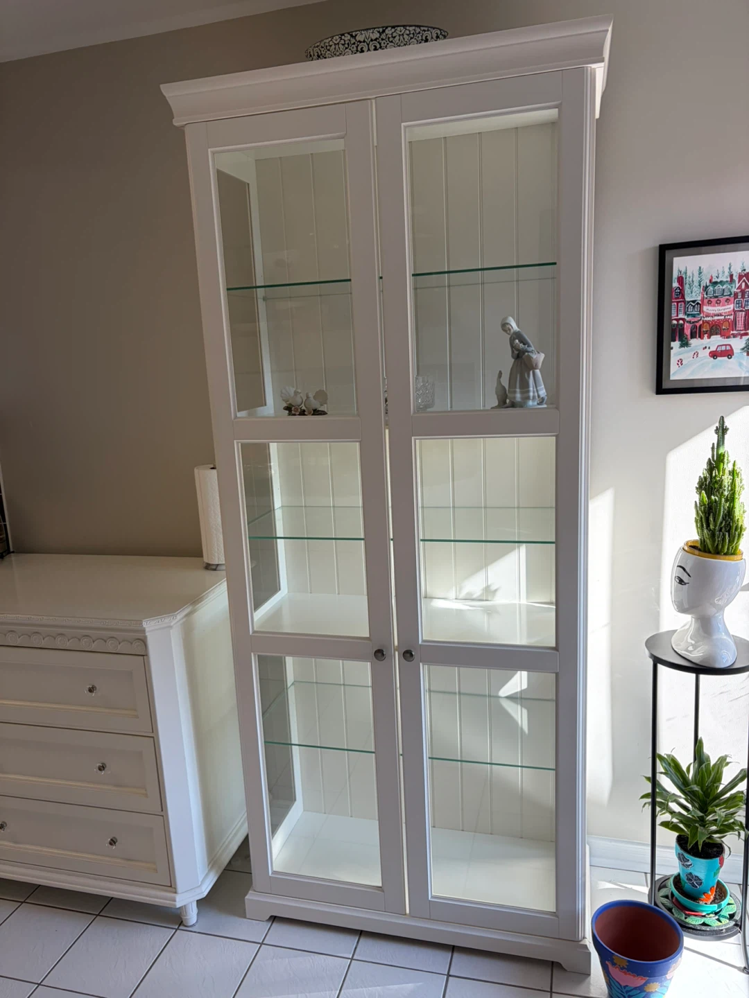 White Display Cabinet with Glass Doors - photo 4