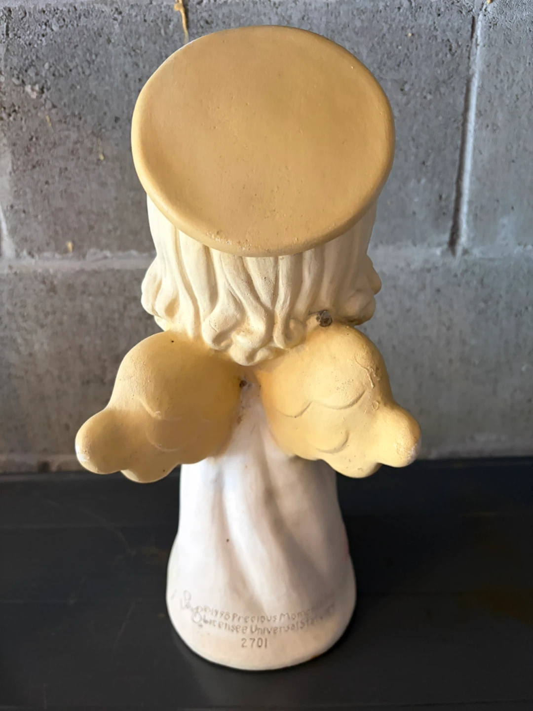 Precious Moments Angel Figurine 2701