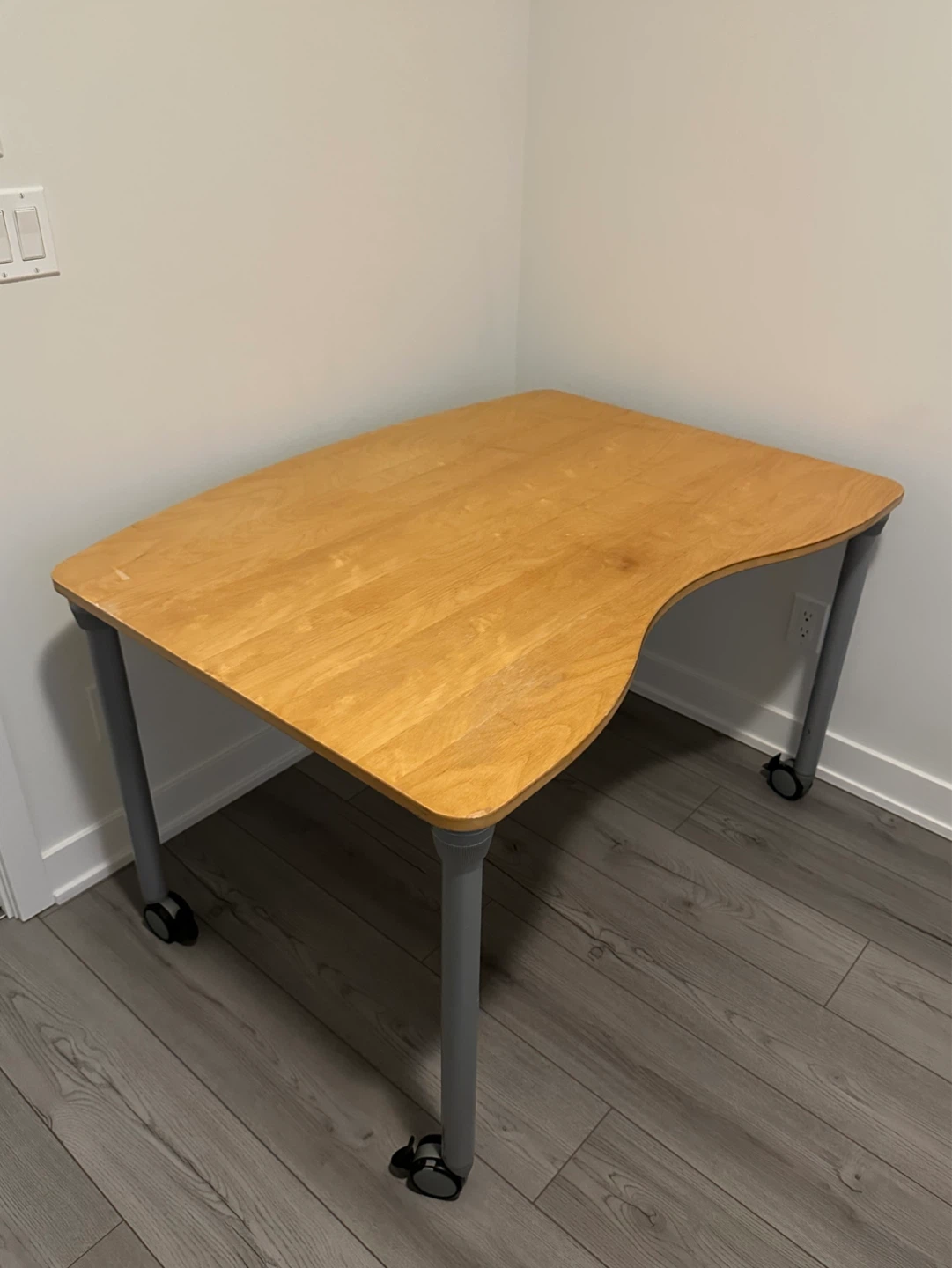 Corner Desk with Wheels - photo 2