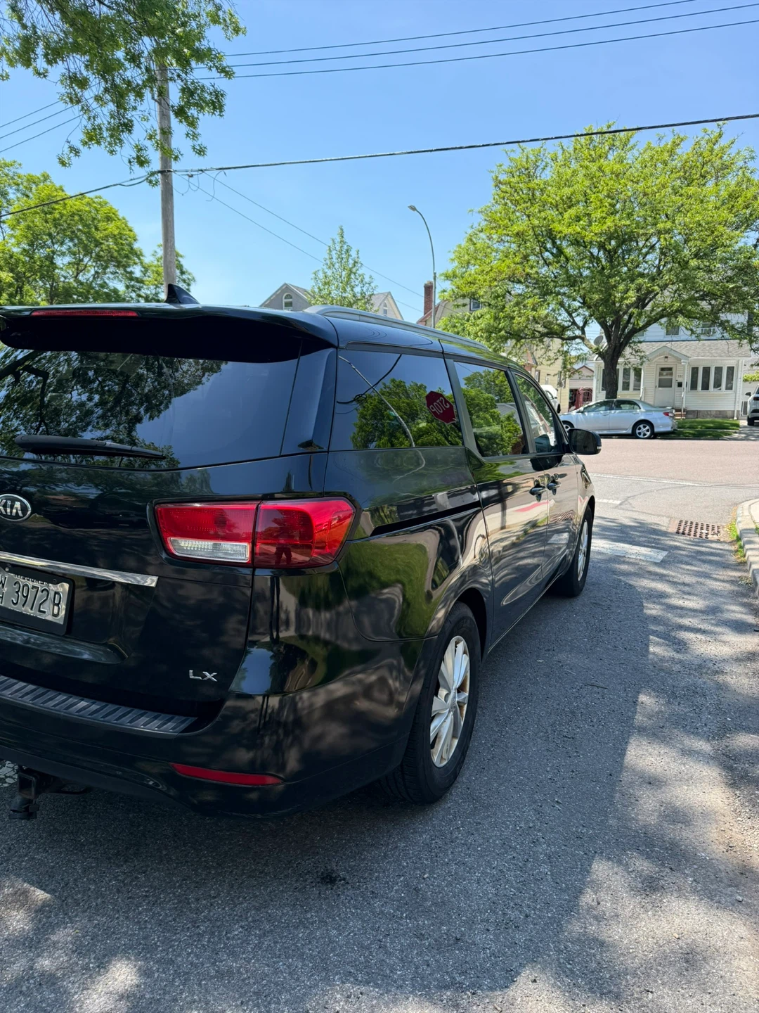 2015  Kia Sedona LX Minivan 142k miles clean title no accident - photo 3