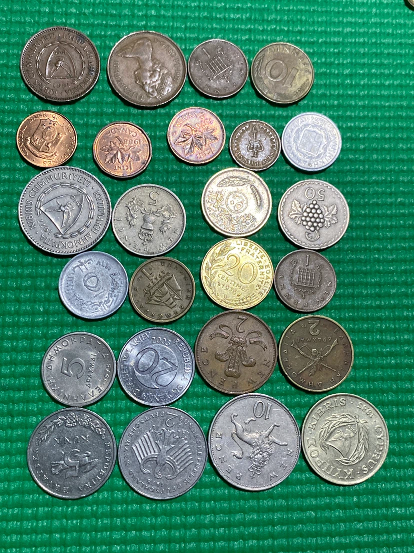 Assorted World Coins Collection - photo 3