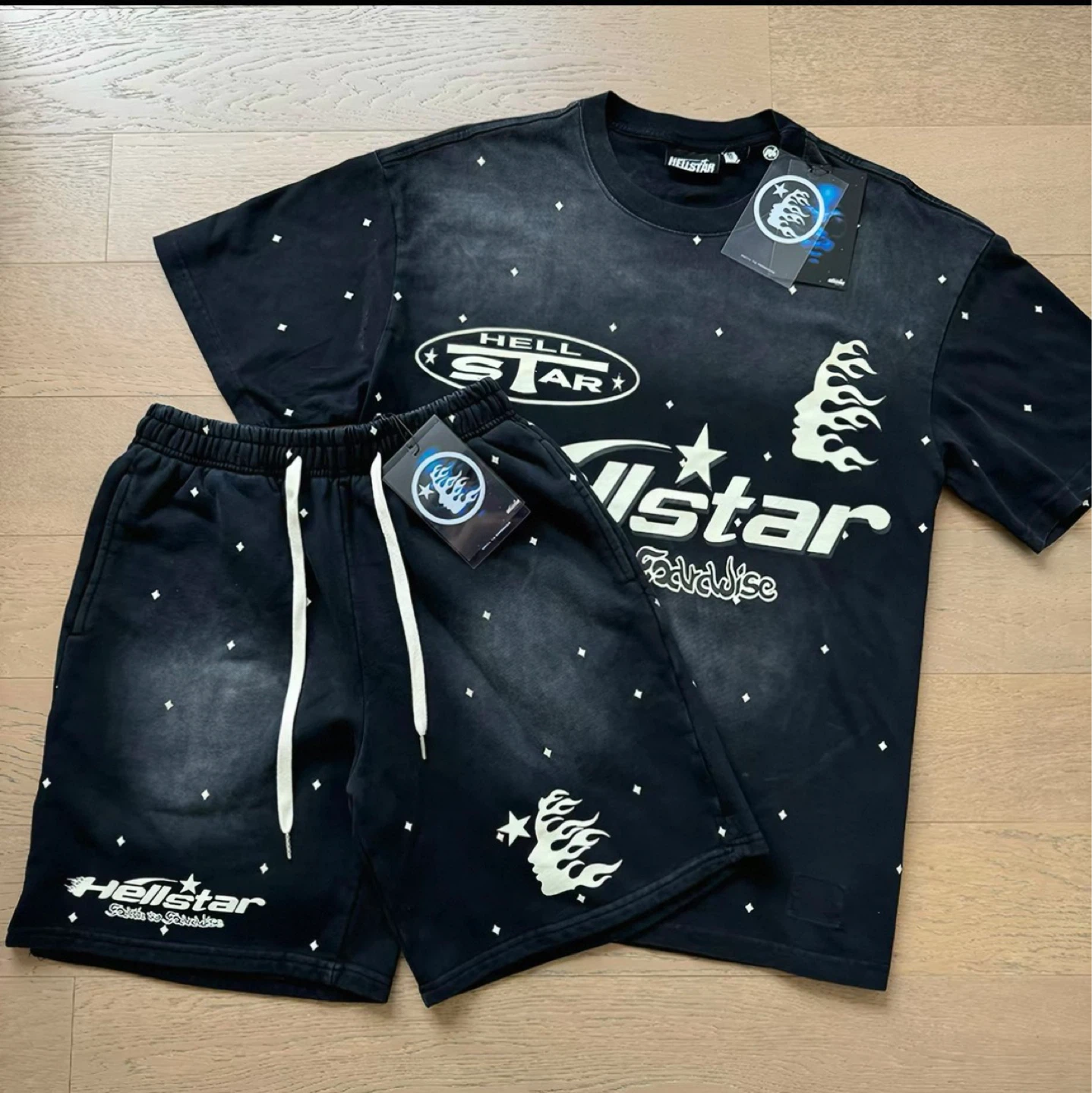 Hellstar T-Shirt & Shorts Set