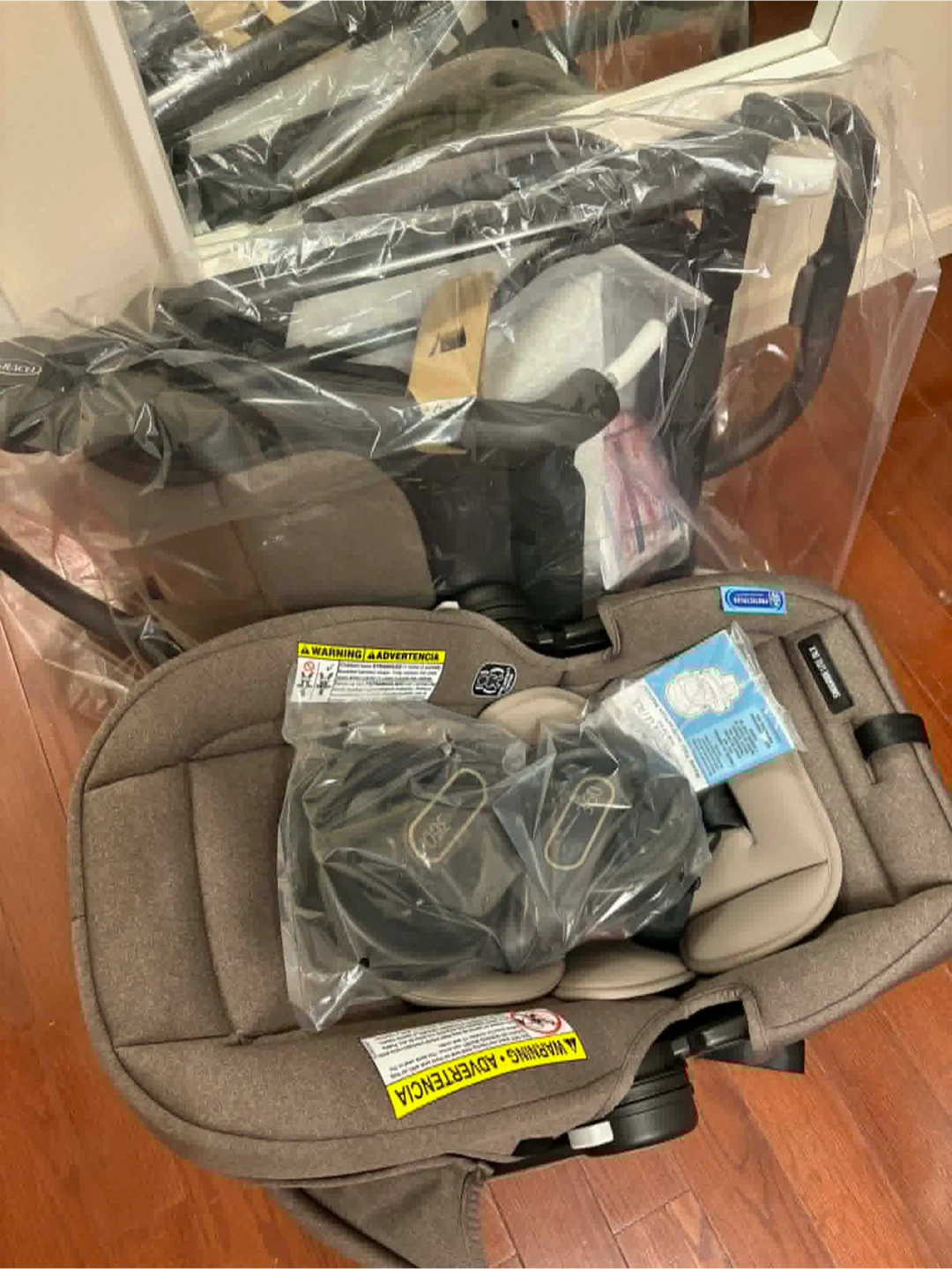 Graco Merge Travel System with SnugRide Lite DLX Infant Car Seat - photo 5