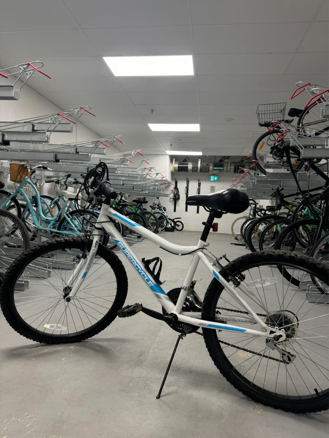 Supercycle Kids Mountain Bike - White/Blue