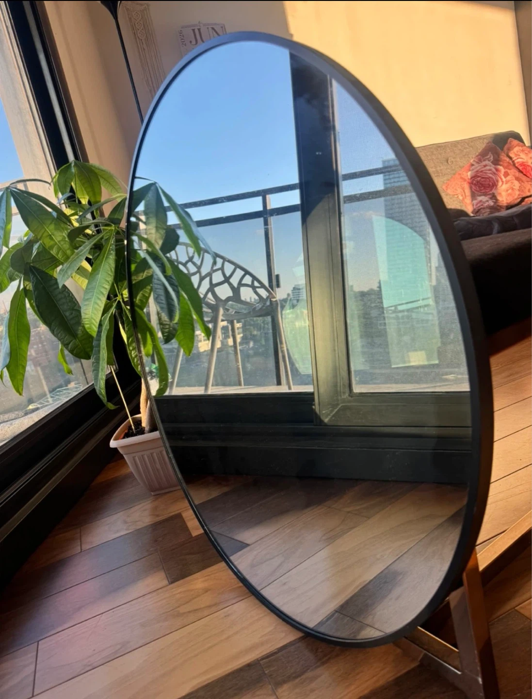 Round Metal Frame Mirror (30in diameter) - photo 2