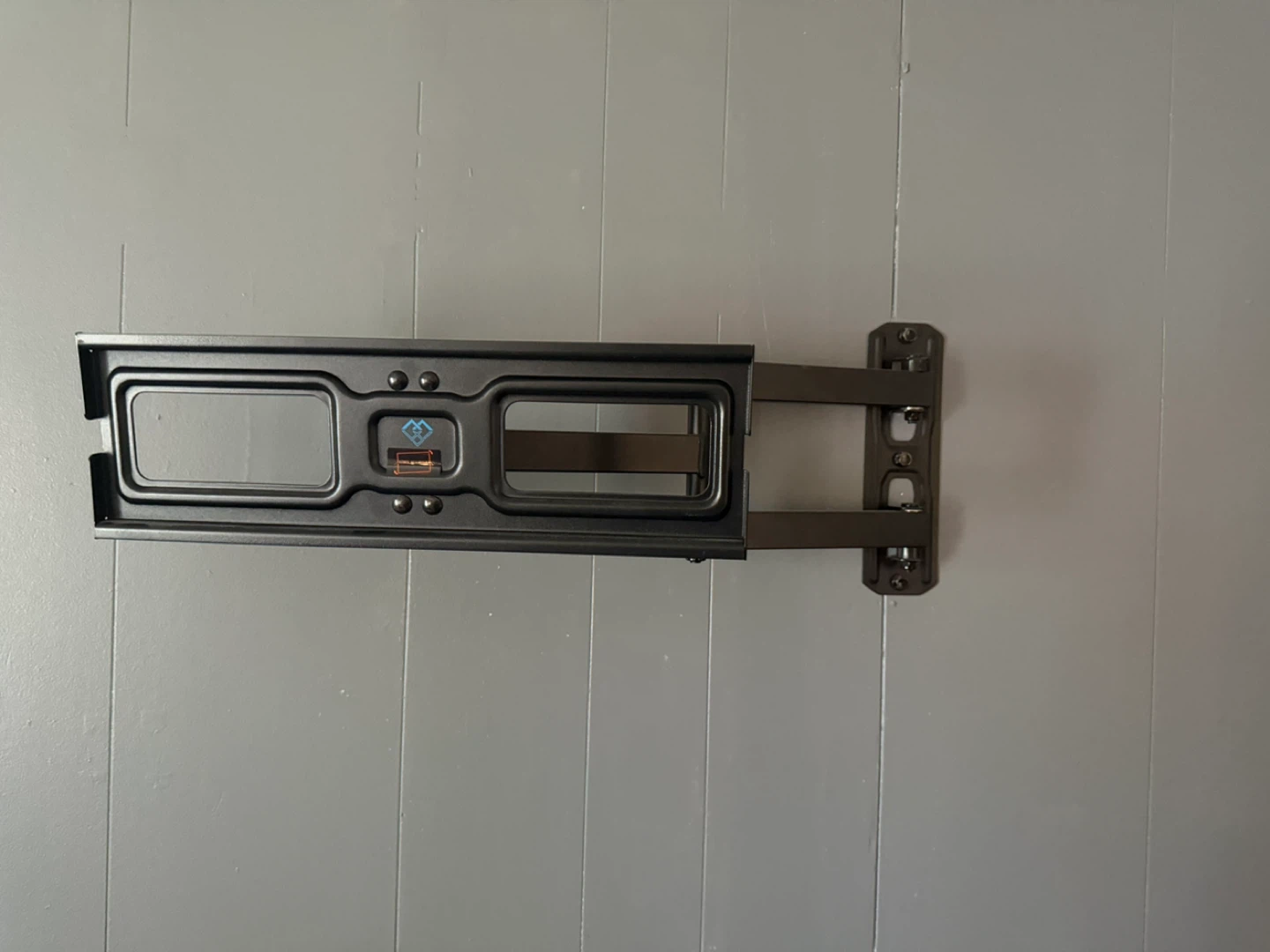 Tv mount full motion fits up to 60” - photo 3