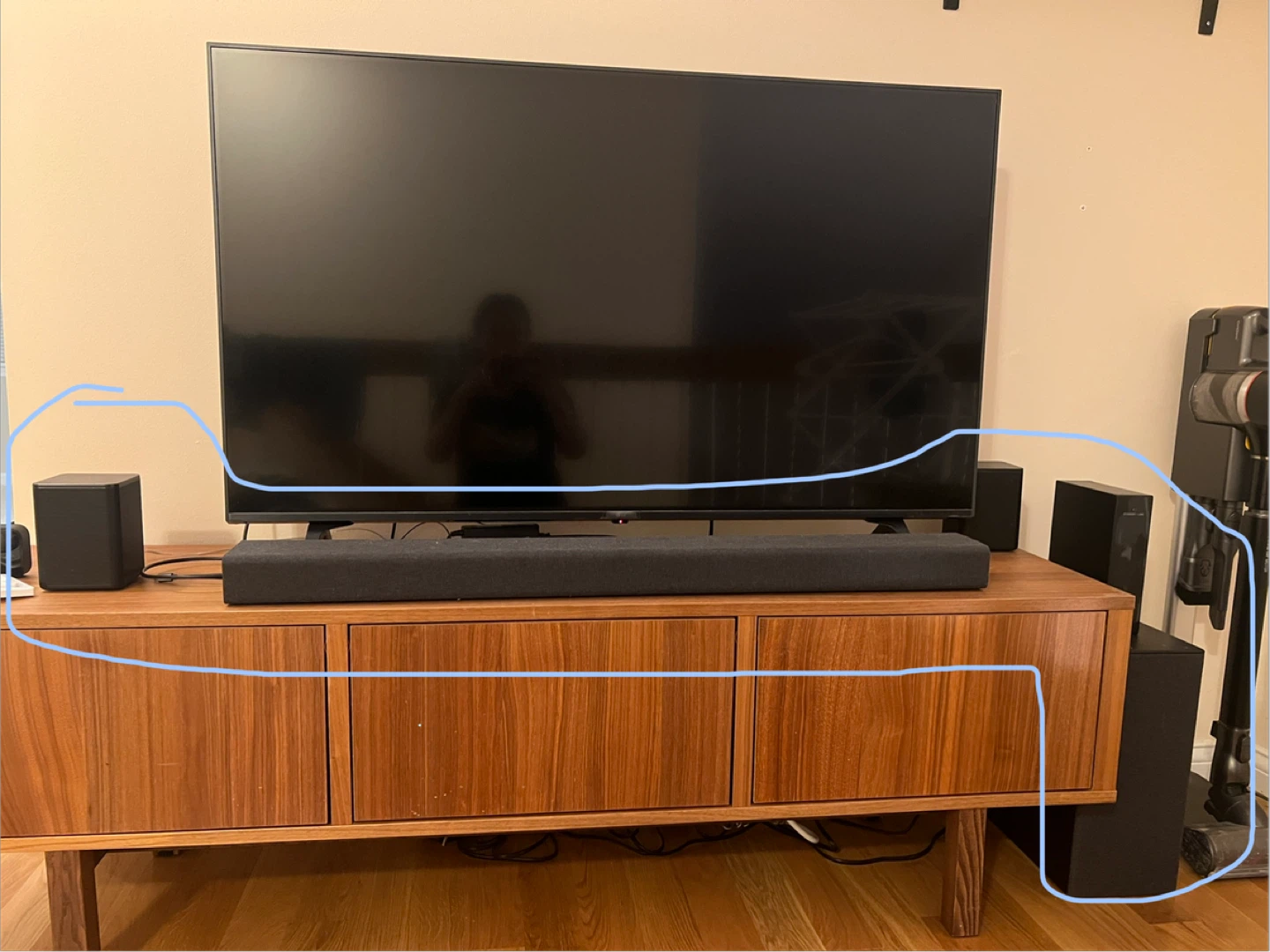 LG Soundbar and Speakers