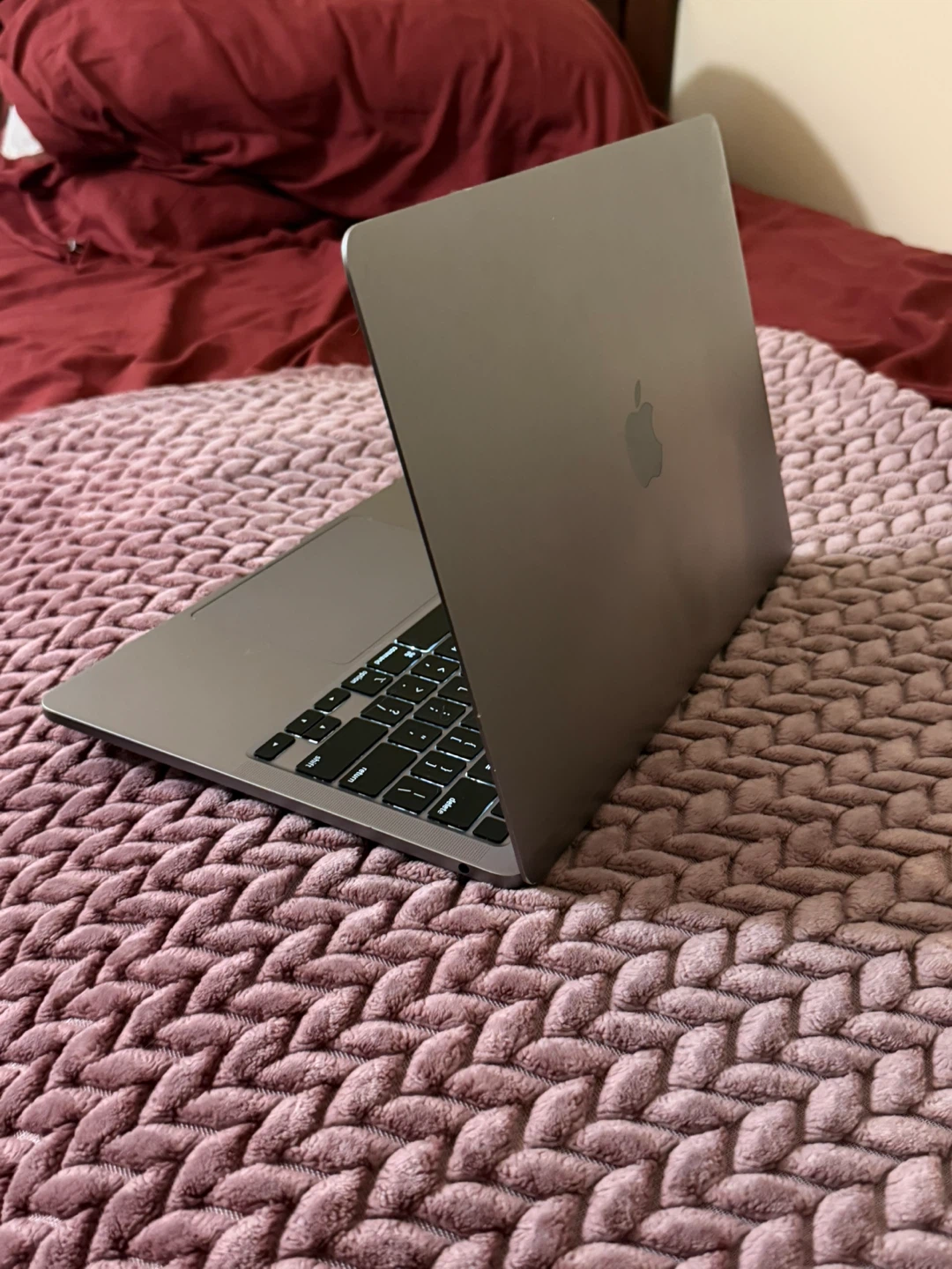 MacBook Pro 2020 ~ 13” Space Gray ~ PRICE IS NEGOTIABLE ‼️ - photo 5