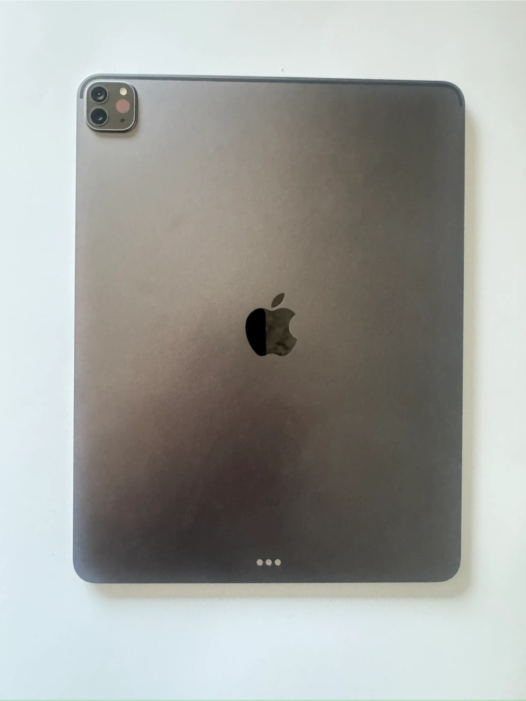 iPad Pro 4th gen 12.9in (for parts) - photo 2