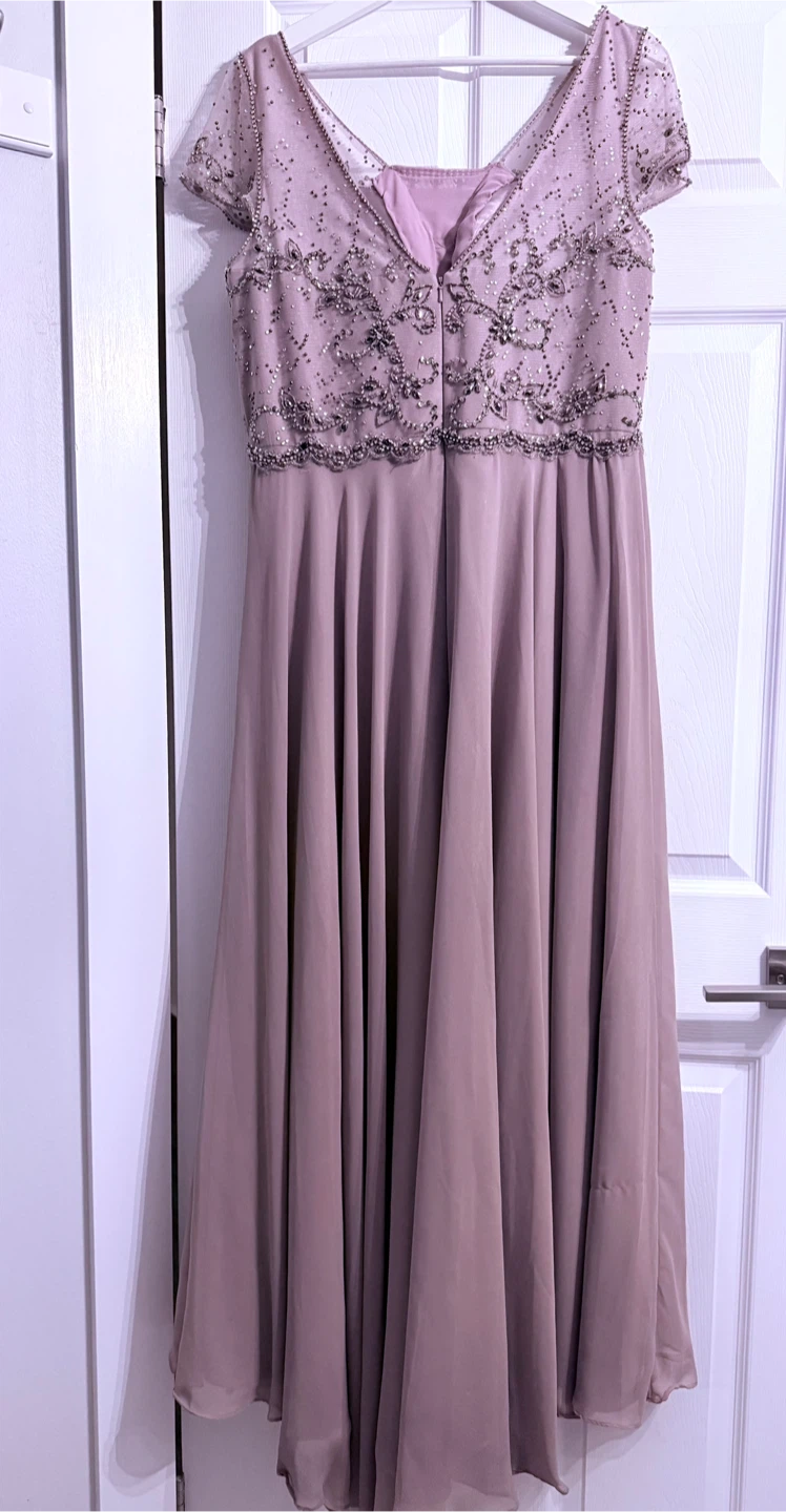 Embellished Cap Sleeve Flowy Chiffon Dress - photo 3