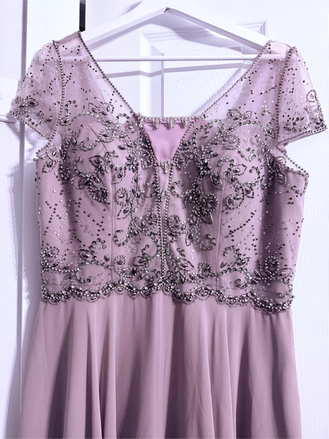 Embellished Cap Sleeve Flowy Chiffon Dress - photo 4
