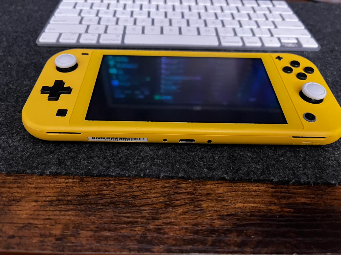 Nintendo Switch Lite Yellow