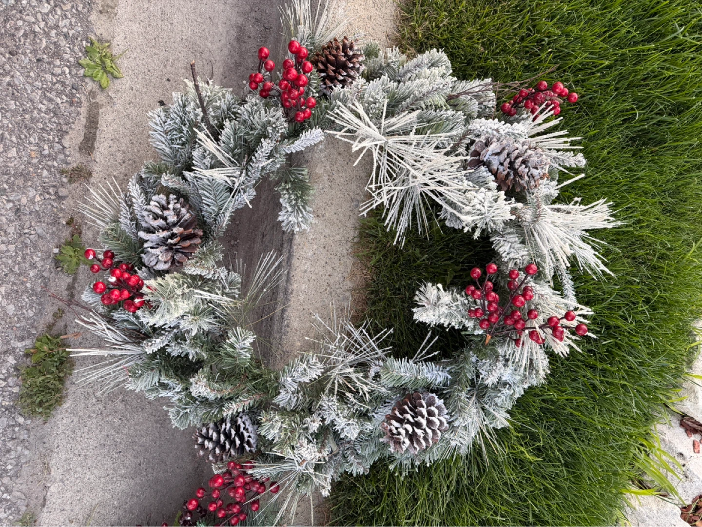 Artificial Christmas Wreath with Berries and Pinecones