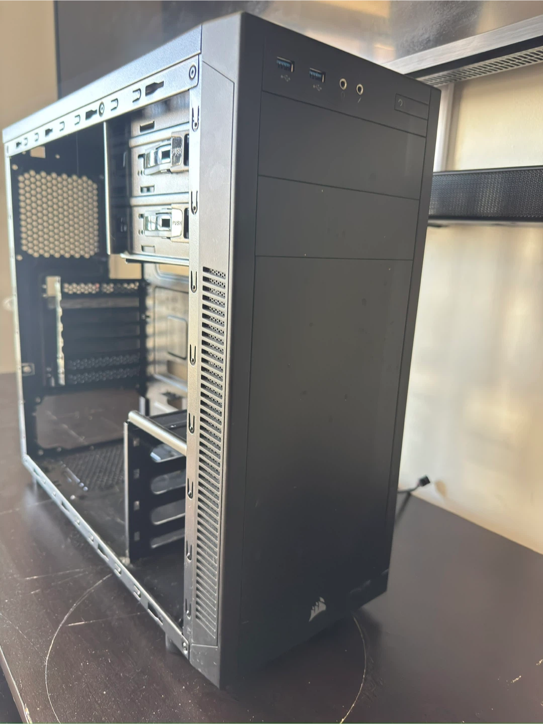 Corsair Carbide Series ATX Mid-Tower PC Case