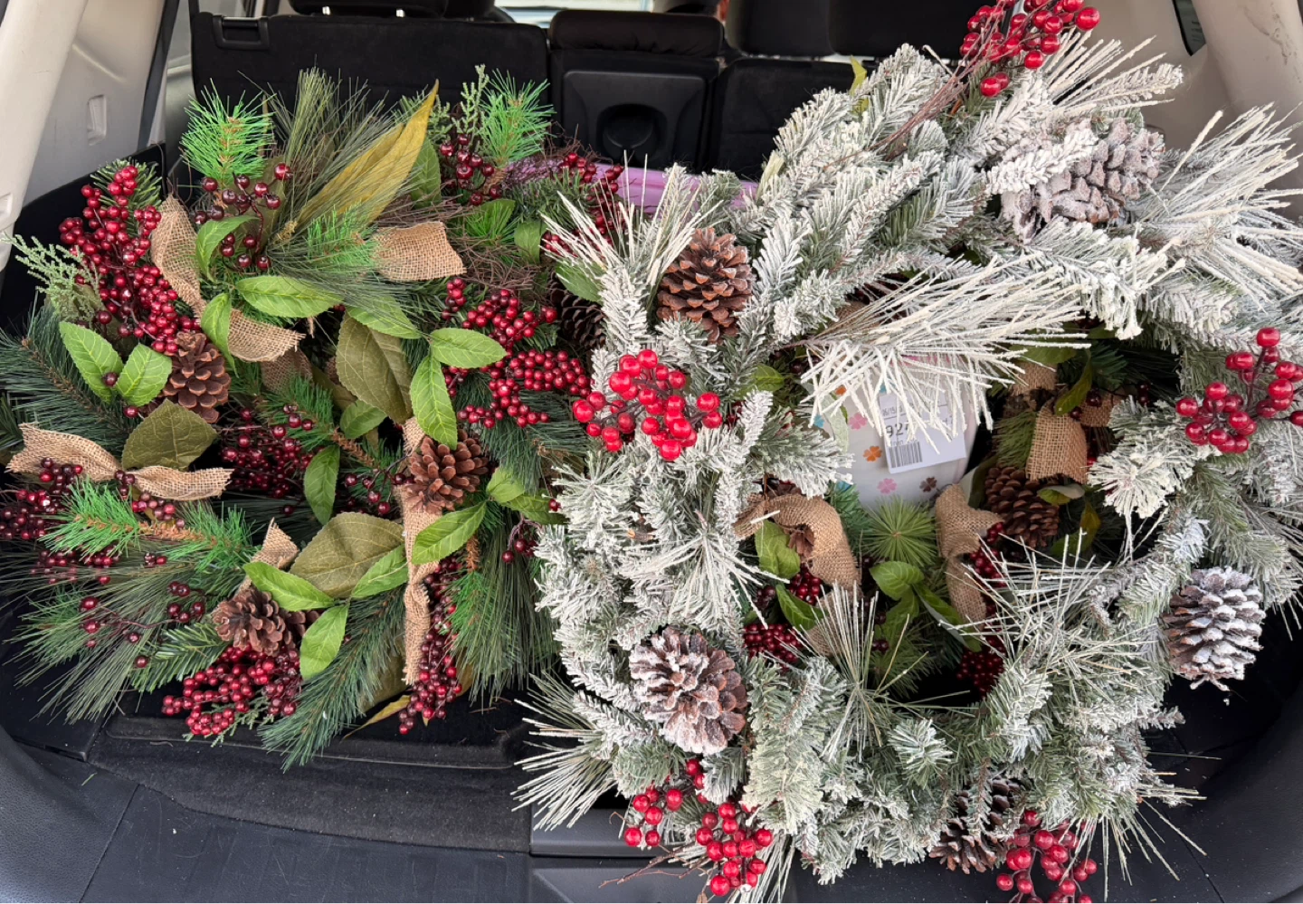 Artificial Christmas Wreath with Berries and Pinecones - photo 5