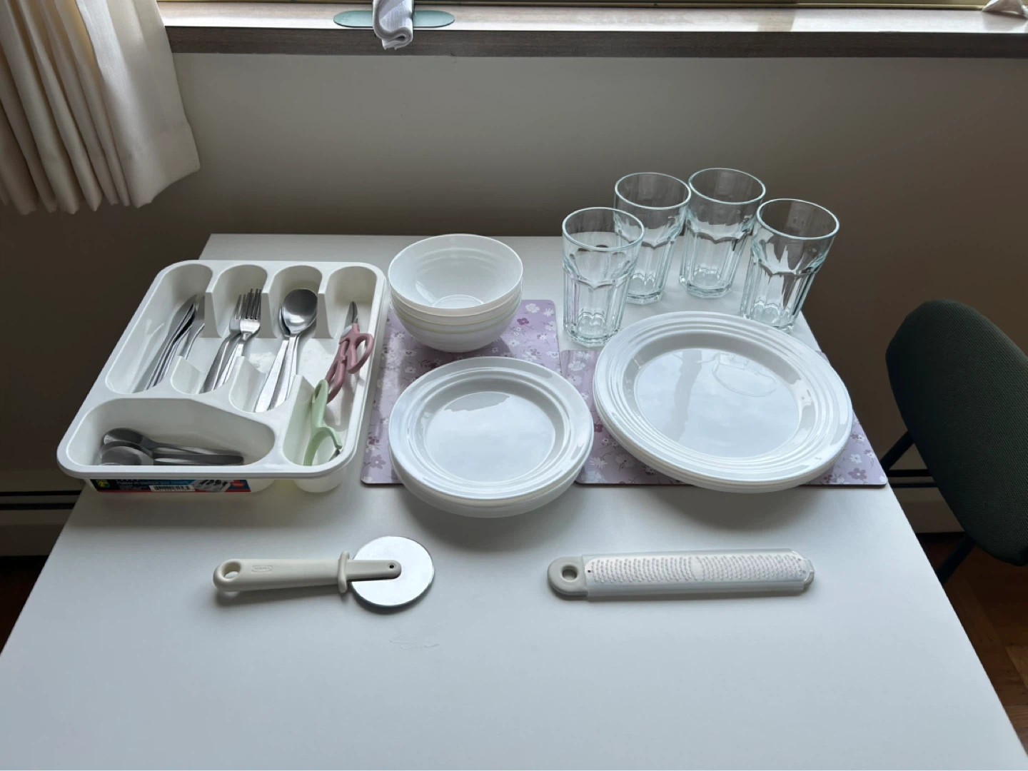Dinnerware Set with Utensils and Gadgets