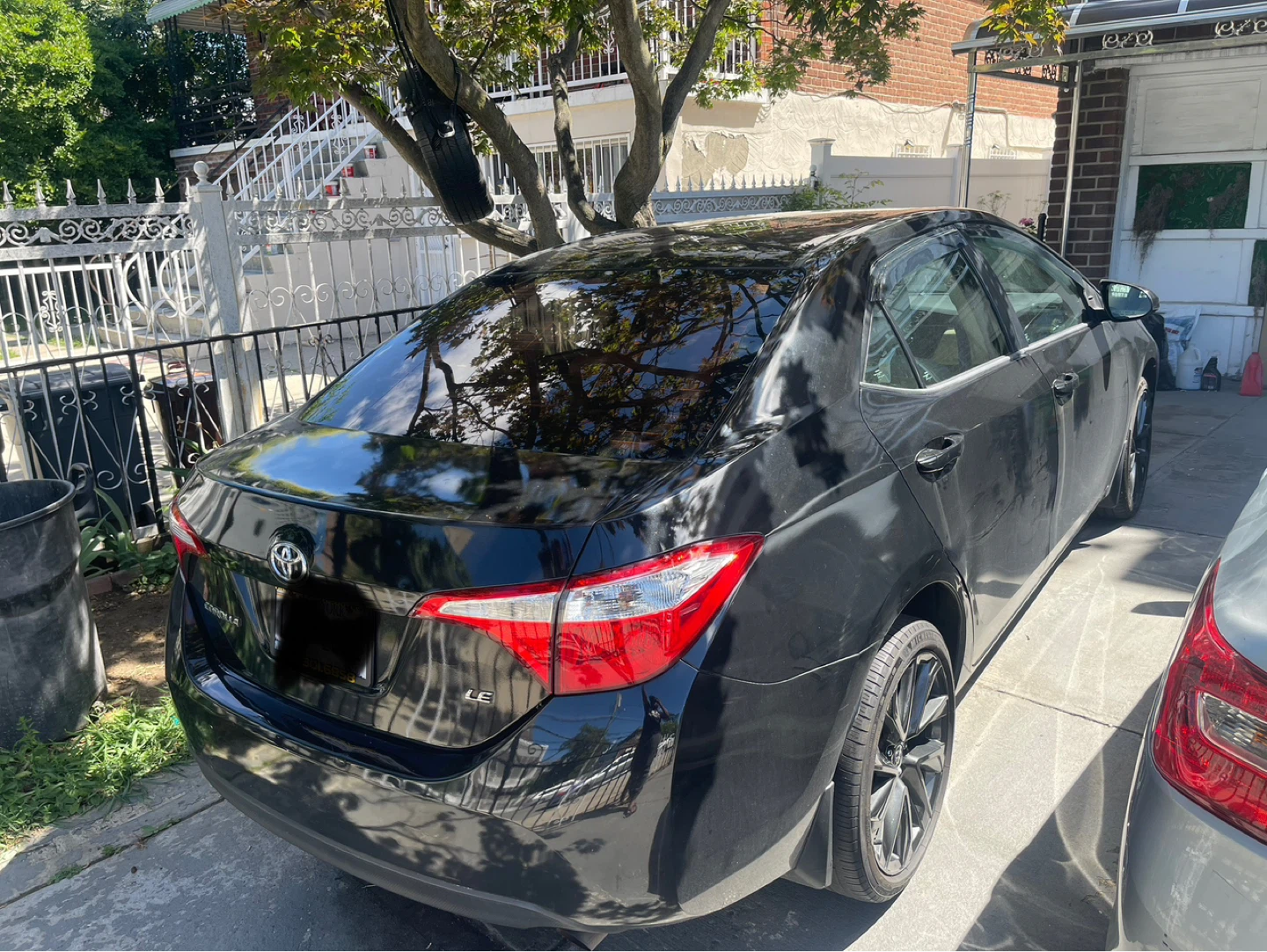 Black Toyota Corolla LE Sedan - photo 3