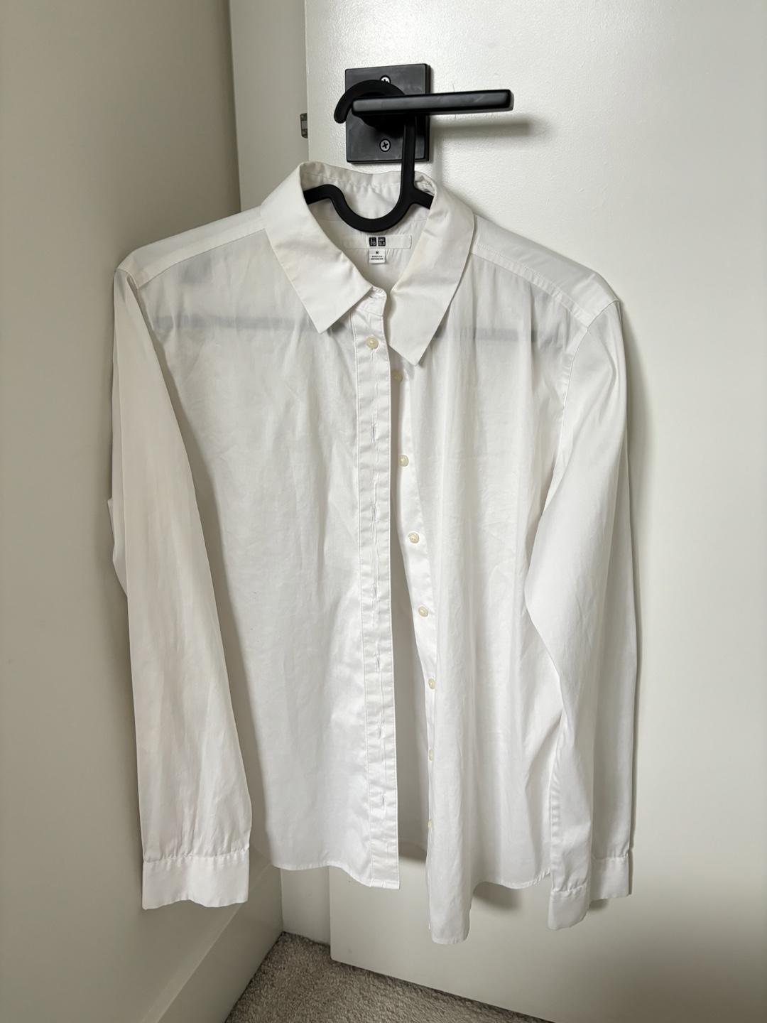 UNIQLO White Button-Up Shirt - Women’s Medium