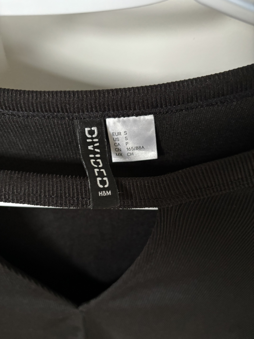 H&M Divided Black Ribbed Long Sleeve Top - photo 2