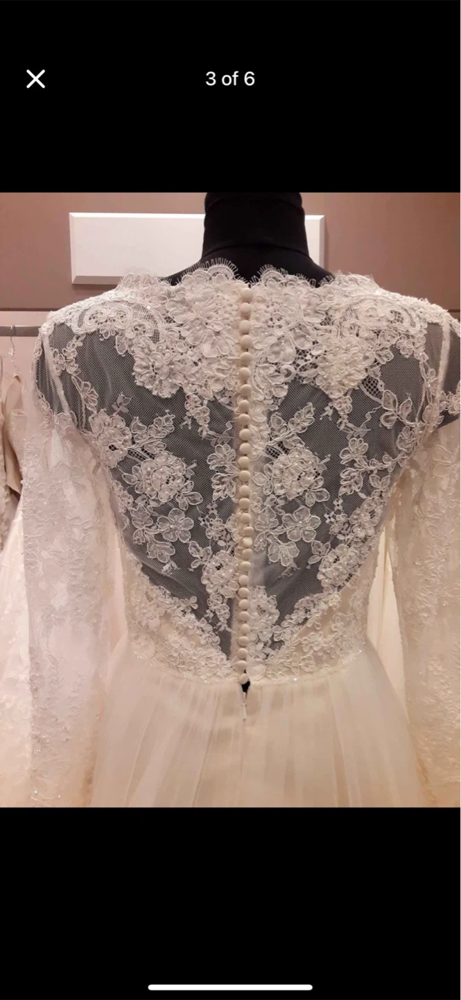 Wedding Dress with Lace Sleeves - photo 3