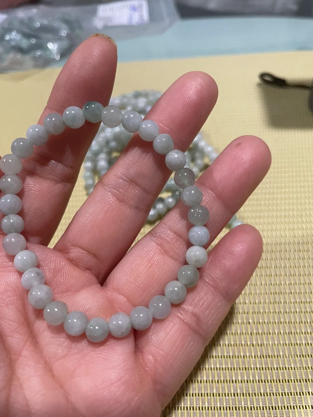 Light Green Jade Bead Bracelets - photo 2