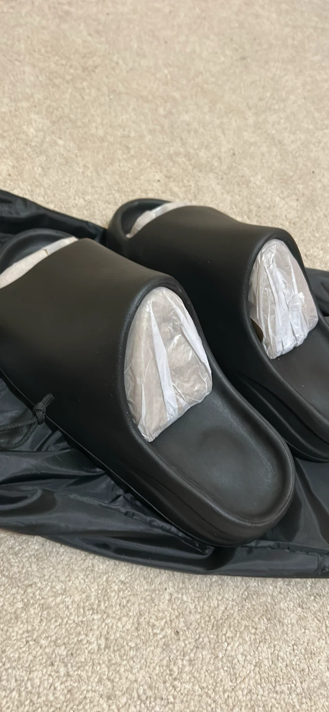 Yeezy Slides