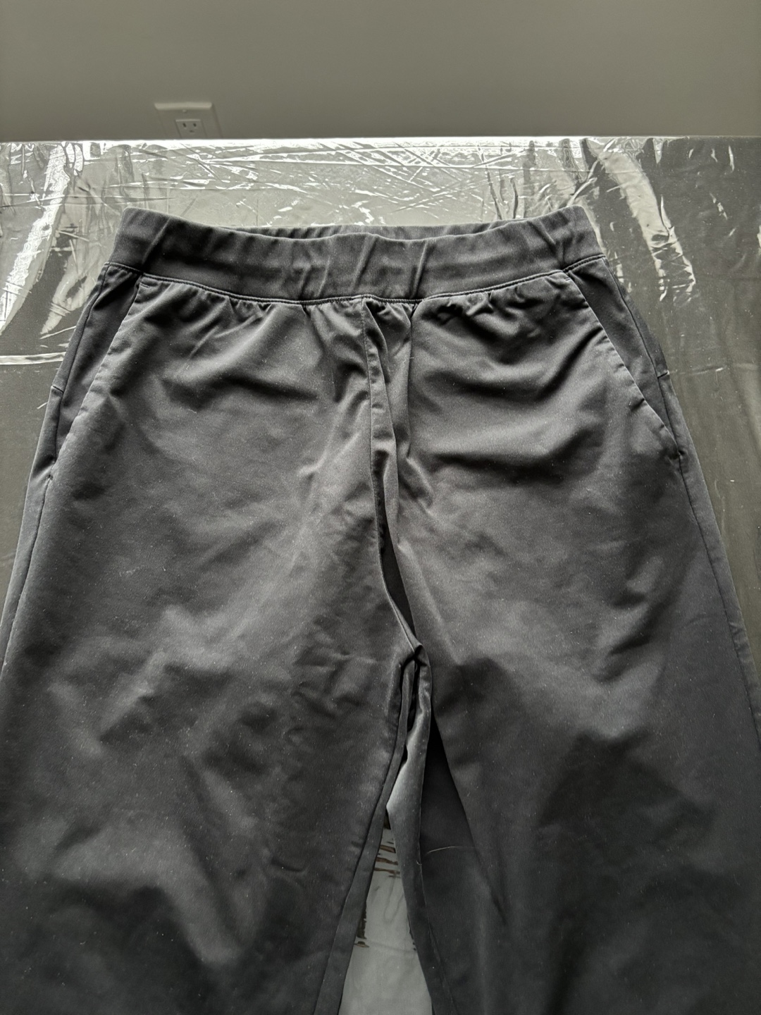 Uniqlo Women’s Black Joggers Size S - photo 2