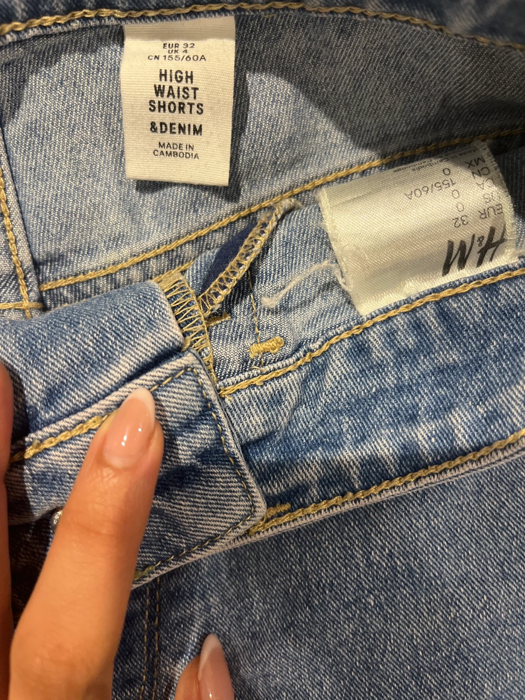 H&M High Waist Denim Shorts - photo 2