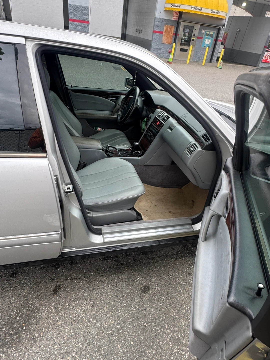 Mercedes-Benz E300 rare OM606 - photo 4