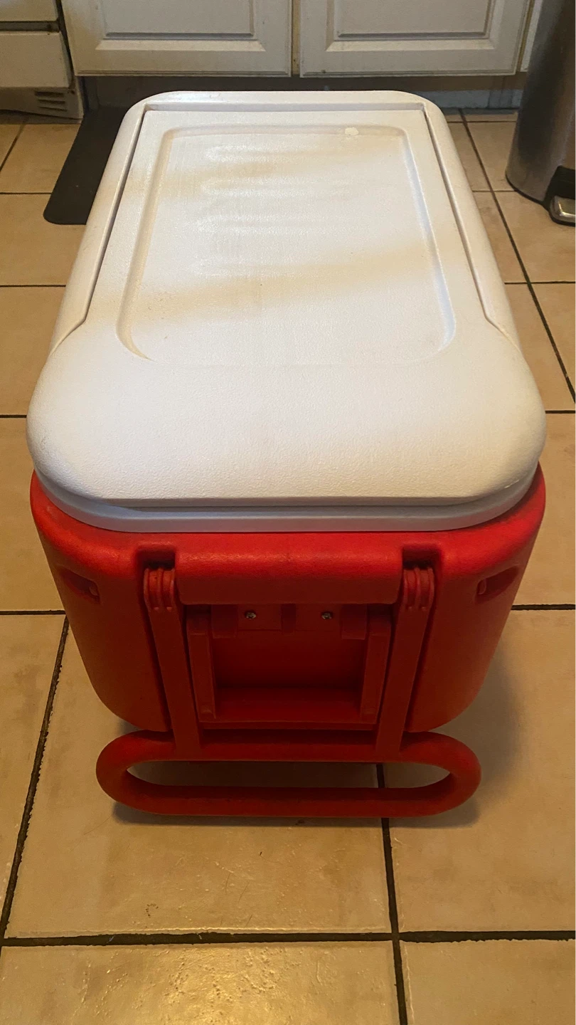 Igloo Rolling Cooler - photo 2