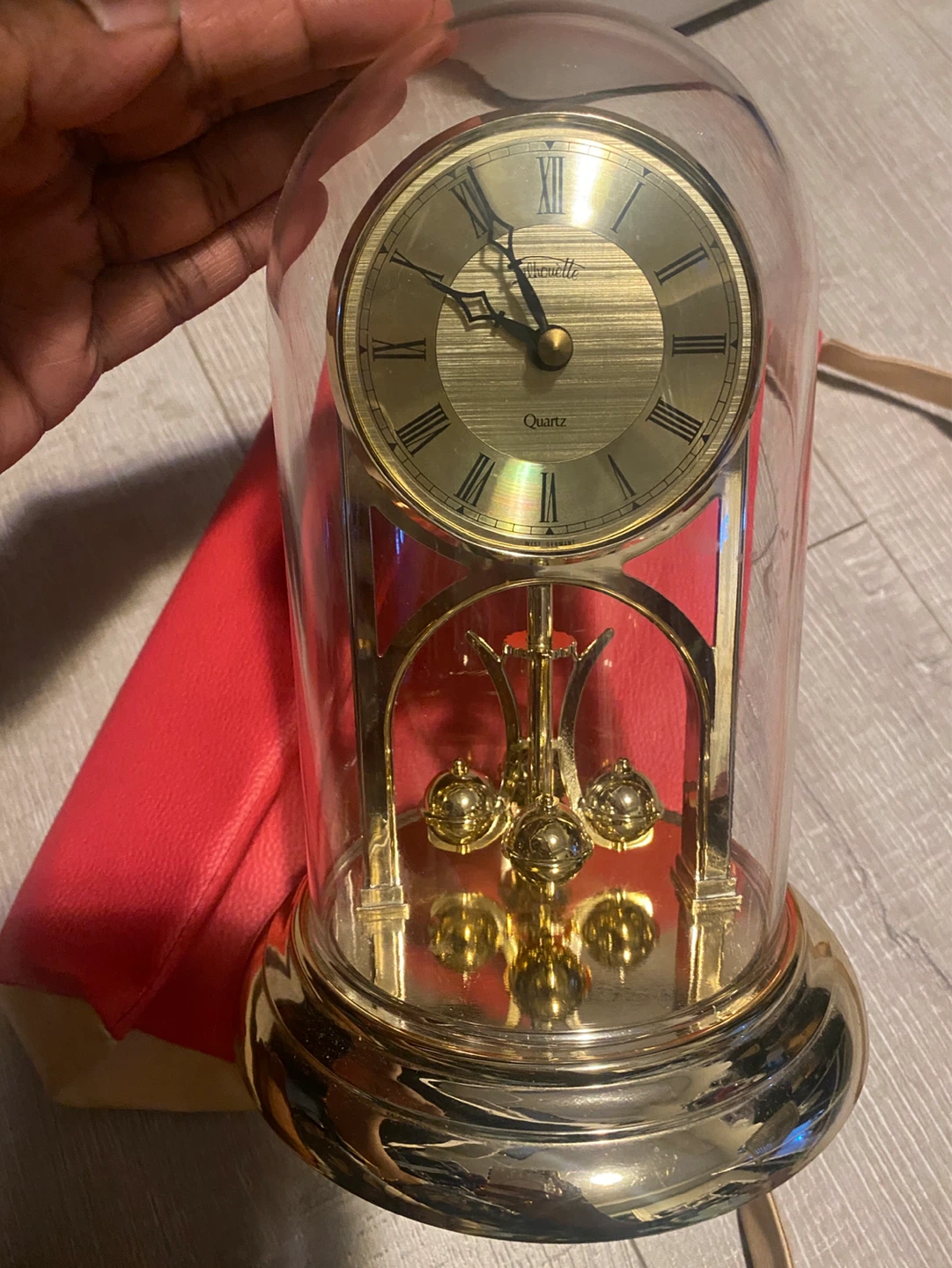 Silhouette Quartz Pendulum Clock