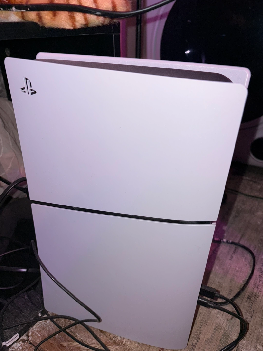 PlayStation 5 with 2 controllers - photo 2