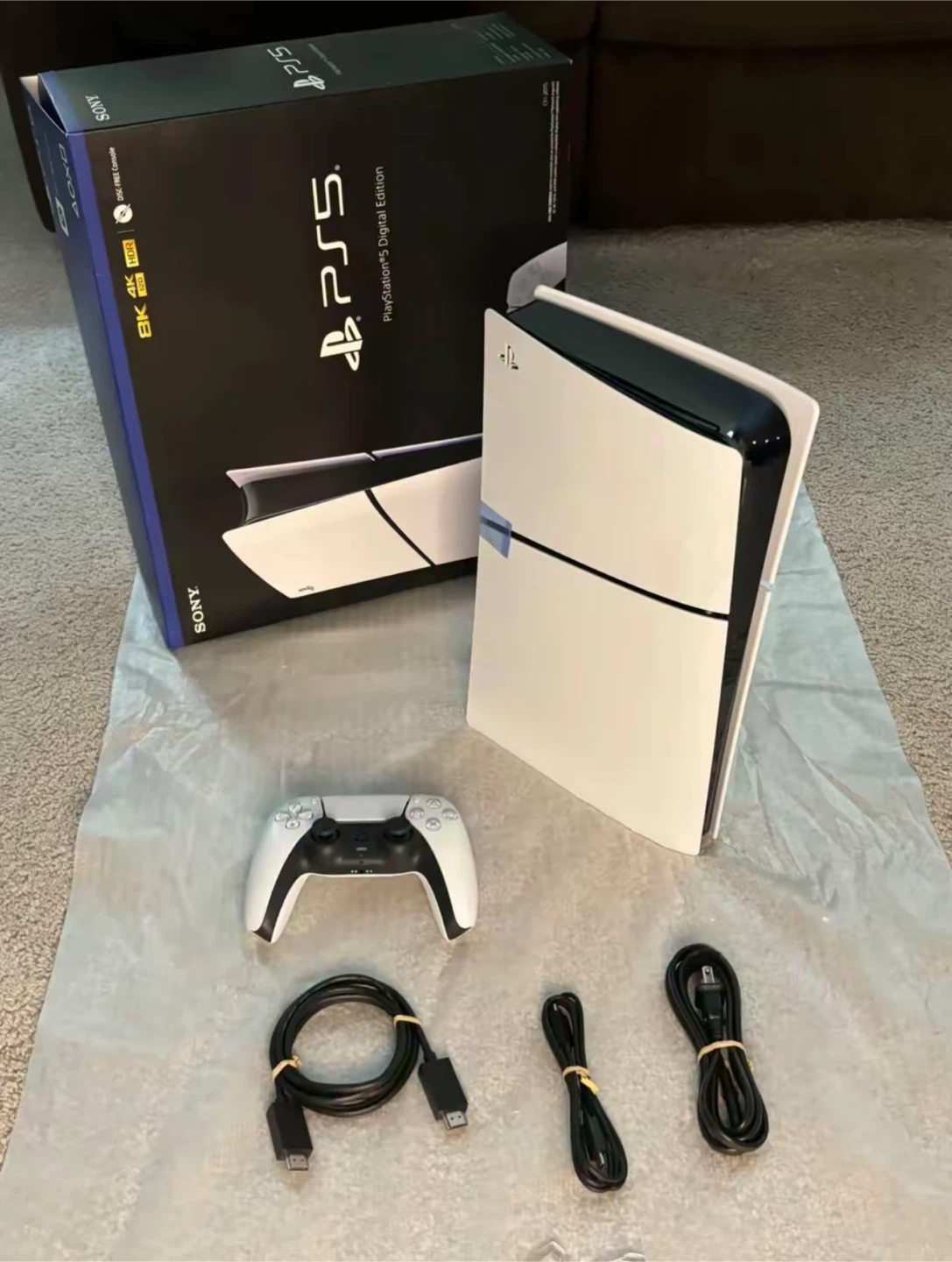 Sony PlayStation 5 - photo 2