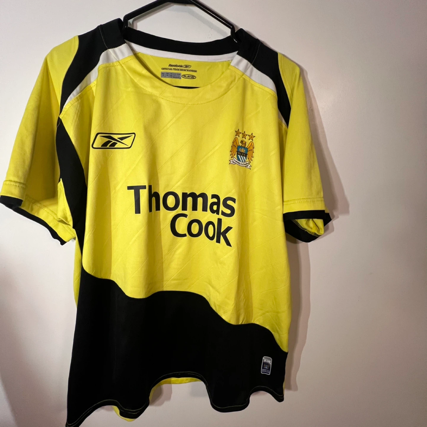 Vintage Reebok Manchester City FC Jersey Thomas Cook. Size XL