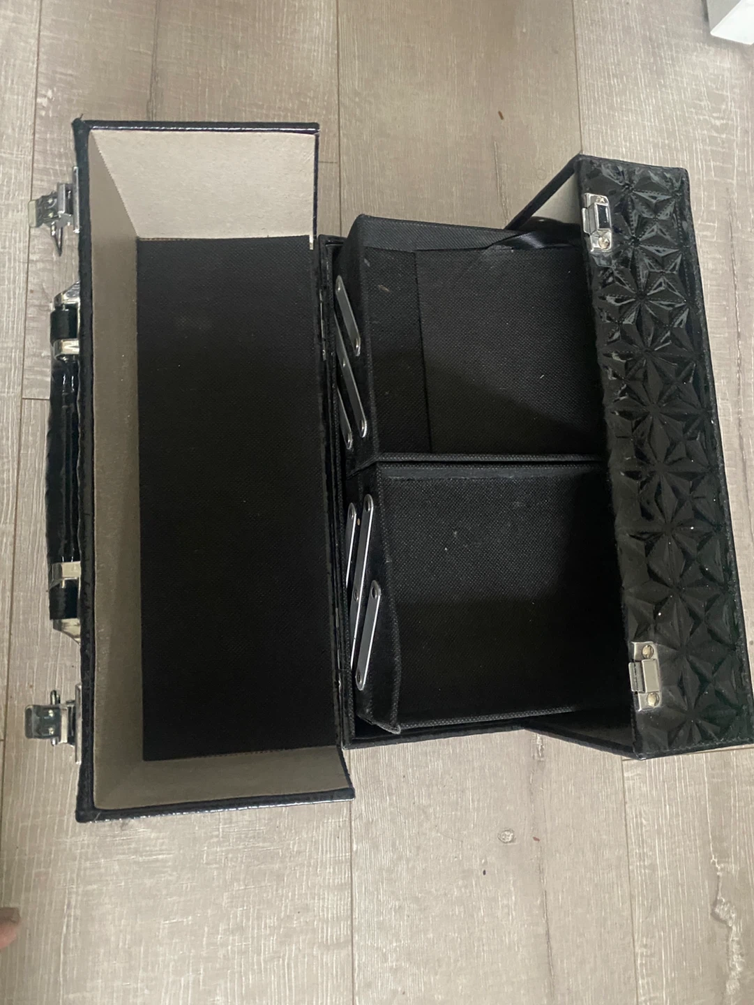 Black Makeup Train Case - photo 5