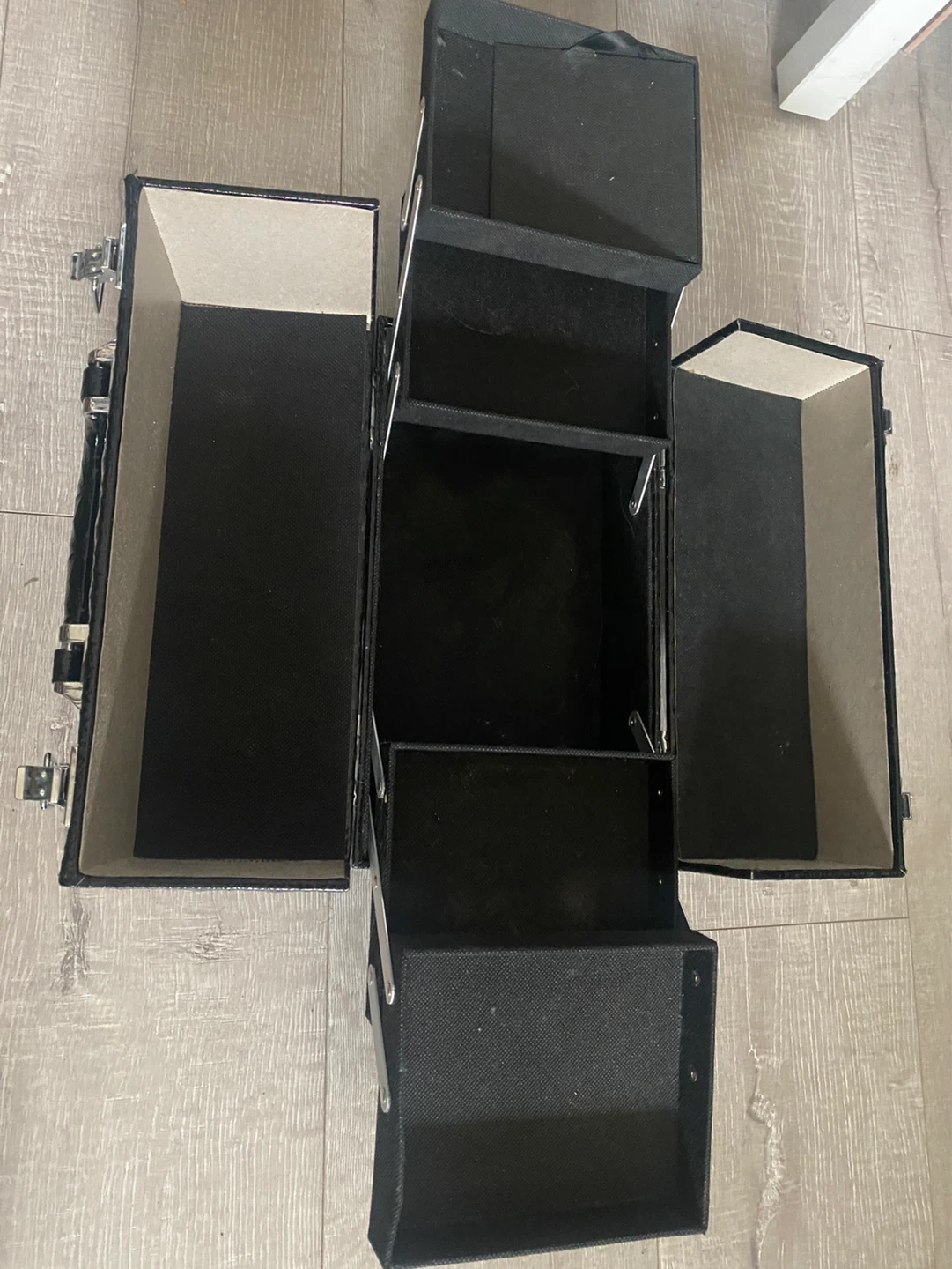 Black Makeup Train Case - photo 4
