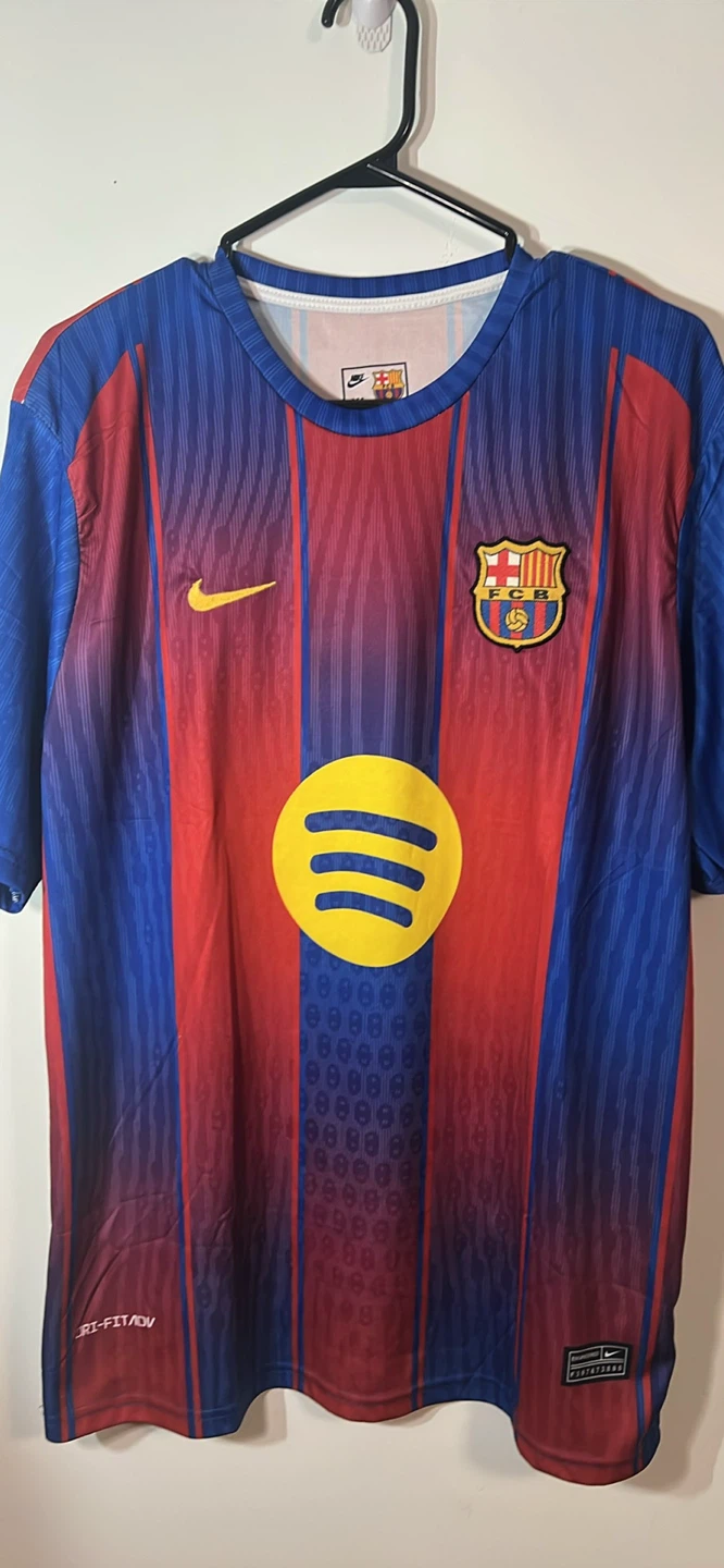 FC Barcelona Lamine Yamal #10 Soccer Jersey XL